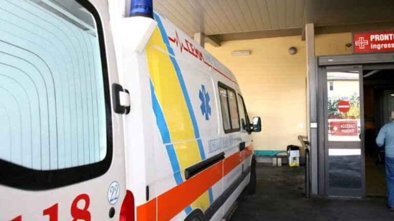 Pelago (Firenze) – Muore bimbo di 2 anni travolto da un auto nel parcheggio di casa