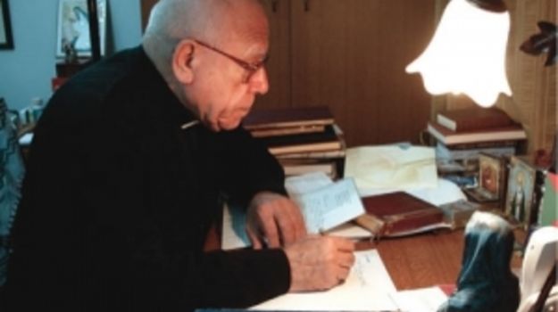Padre Elias Zahlaoui  scrive a Macron: è lei ad inviare terroristi