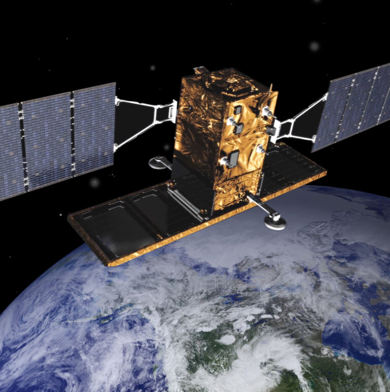 Satellite in legno: i giapponesi suglu scudi