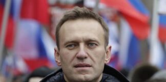 Agenti russi seguivano Navalny