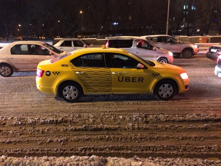 Guida autonoma: Uber cede la sua sezione di sviluppo