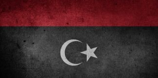 Libia: manifestanti assaltano il palazzo del parlamento a Tobruk