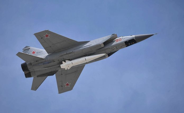Missili ipersonici Kinzhal a MiG-31