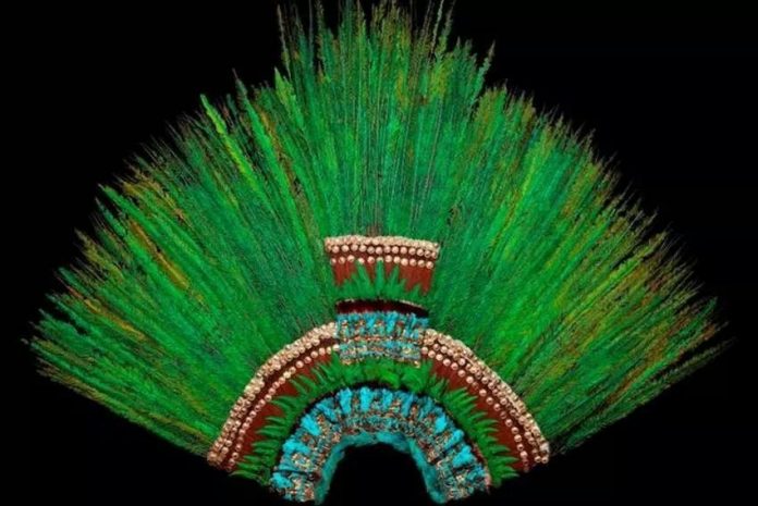 Copricapo azteco del Weltmuseum