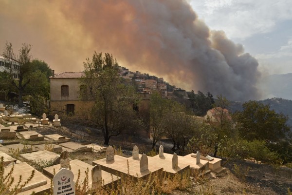 Inferno di Fuoco in Algeria