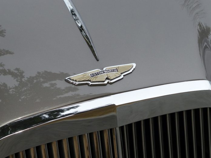 Aston Martin Vantage V12 RS ultimi rumors