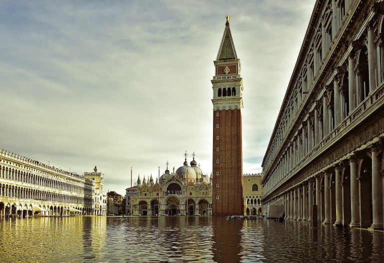 Venezia chiede l’intervento del governo per affrontare l’acqua alta