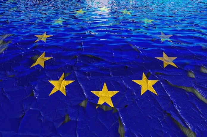 Annunci politici: Unione europea chiede più trasparenza