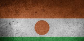 Niger: l'ambasciatore francese resta nonostante l'ultimatum