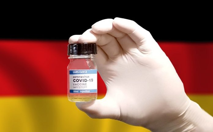 Merkel: non vaccinati riflettano sul loro dovere verso società
