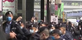 Hong Kong: Stand News chiude dopo raid della polizia