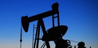 Camera USA approva disegno di legge che vieta le importazioni di petrolio russo