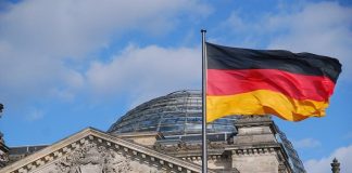 Germania: parlamento approva l’invio di armi pesanti in Ucraina
