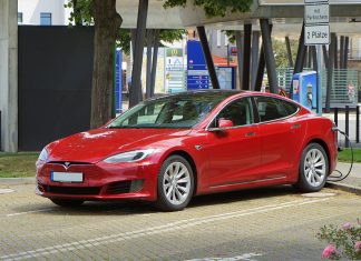 Standard & Poors Tesla