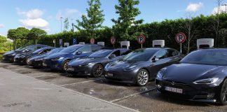 Germania accuse dichiarazioni fuorvianti Tesla