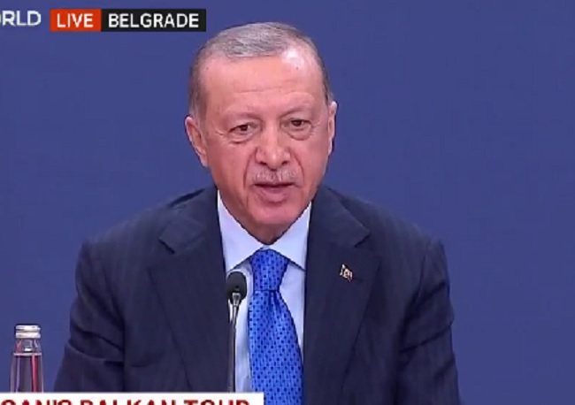 Erdogan: possibile offensiva in Sira e Iraq