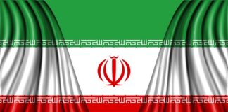 Iran: uomini armati attaccano il principale luogo sacro sciita