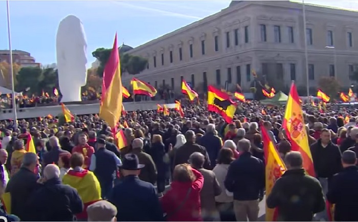 Spagna: Vox protesta contro il governo