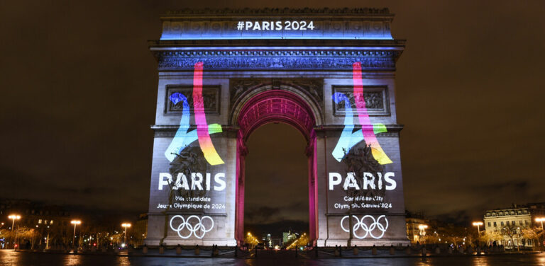 Phryges: le mascotte di Parigi 2024 che fanno discutere
