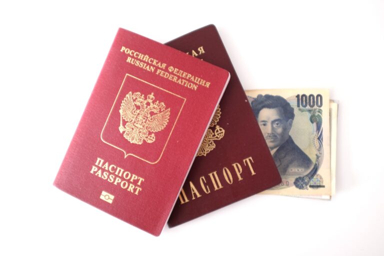 La Russia minaccia i lavoratori di Donetsk: passaporto russo o essere licenziati