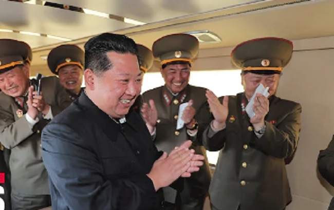 Corea del Nord conduce esercitazioni per simulare un contrattacco nucleare