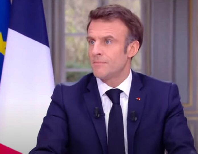 Macron parla alla nazione