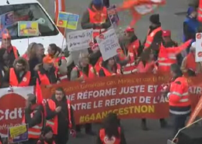Francia: Senato approva la riforma delle pensioni di Macron