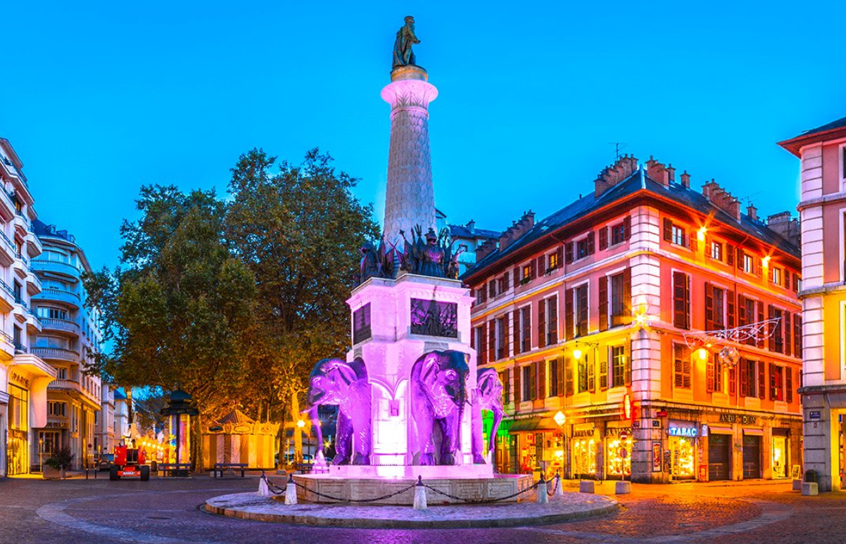 La Fontana dell’Elefante di Chambéry è stata eletta la più bella di Francia