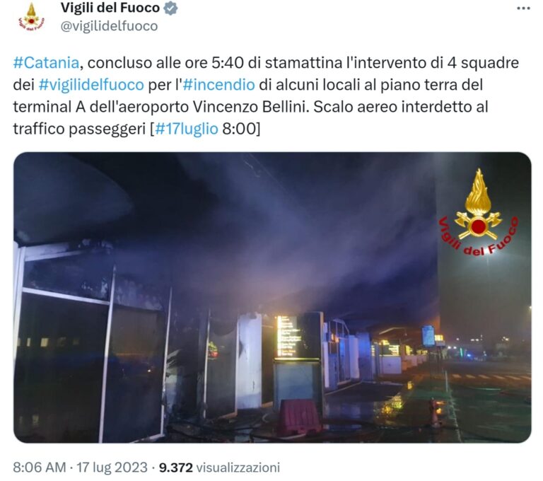 Un incendio è scoppiato all’aeroporto di Catania domenica sera