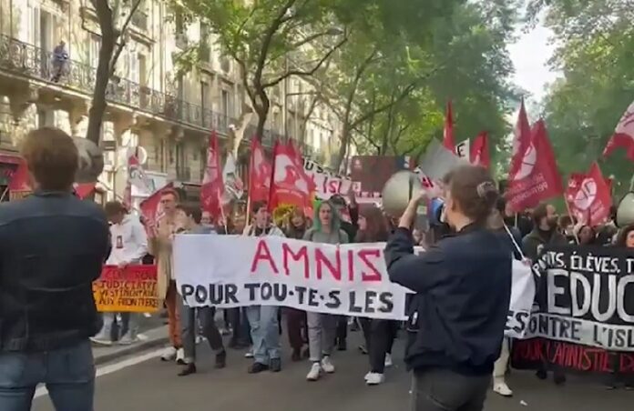 Francia: proteste contro la brutalità della polizia