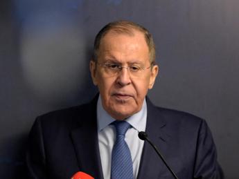 Lavrov: non ci sono piani per una pausa nei combattimenti