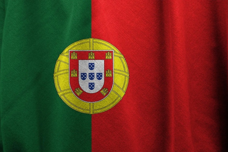 Portugal: Presidente veta leis de identidade de género