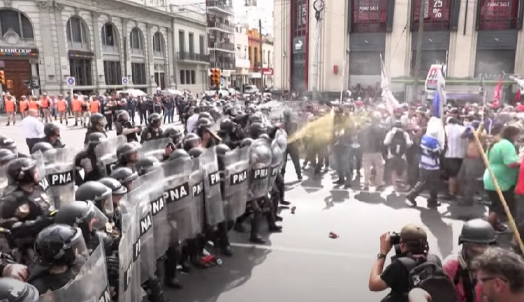 Argentina: nuove proteste contro l’austerità di Milei