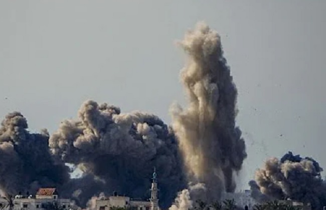 Siria: dozzine di persone sono morte a causa degli attacchi aerei israeliani