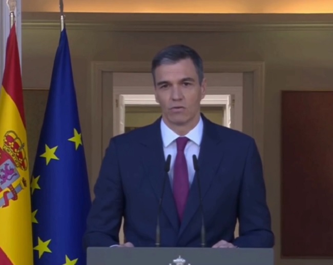 Spagna: Sánchez non si dimetterà