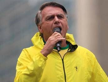Brasile: Bolsonaro voleva asilo in Argentina