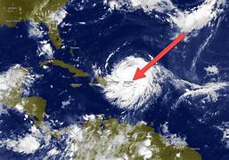 Uragano Erin colpisce Porto Rico: devastazione, blackout e allerta negli Stati Uniti Uragano Erin colpisce Porto Rico: devastazione, blackout e allerta negli Stati Uniti